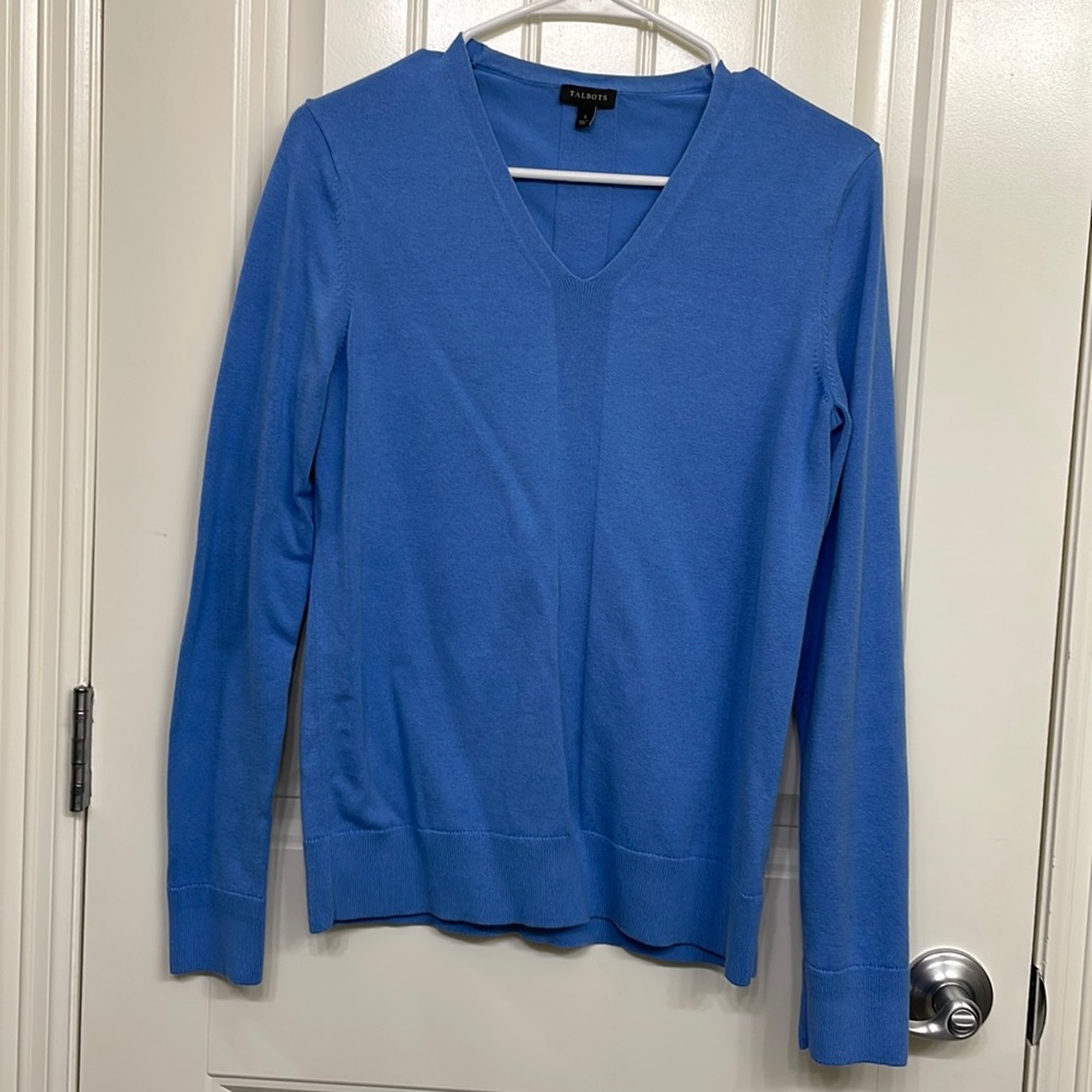 Talbots Women’s V Neck Sweater blue Size small, Knit w/ ribbed detail co…